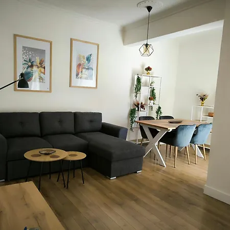 Port View, Veranda, 80 Sqm, Spacious Place For 6 Salonicco Esterno foto