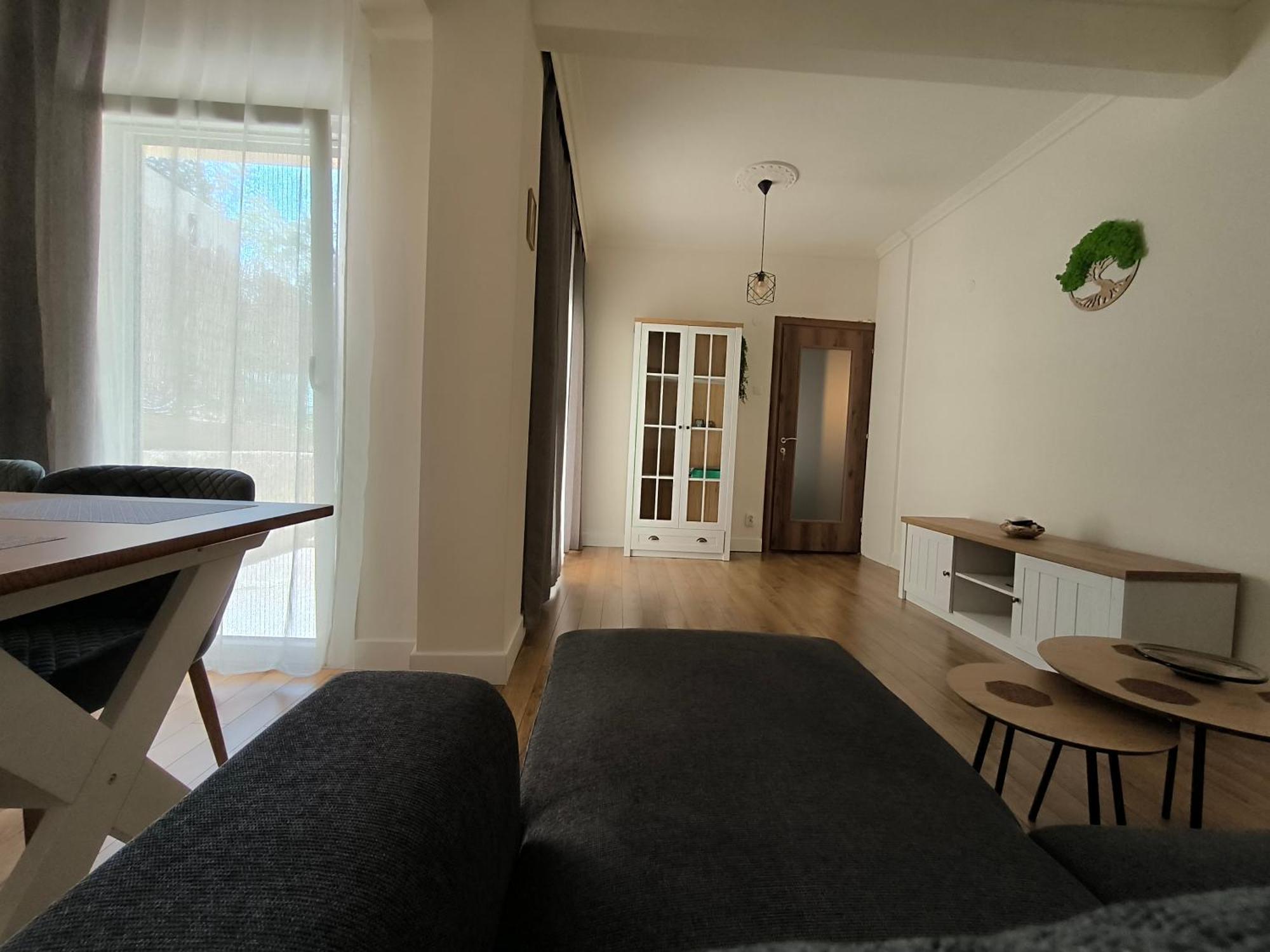 Port View, Veranda, 80 Sqm, Spacious Place For 6 *