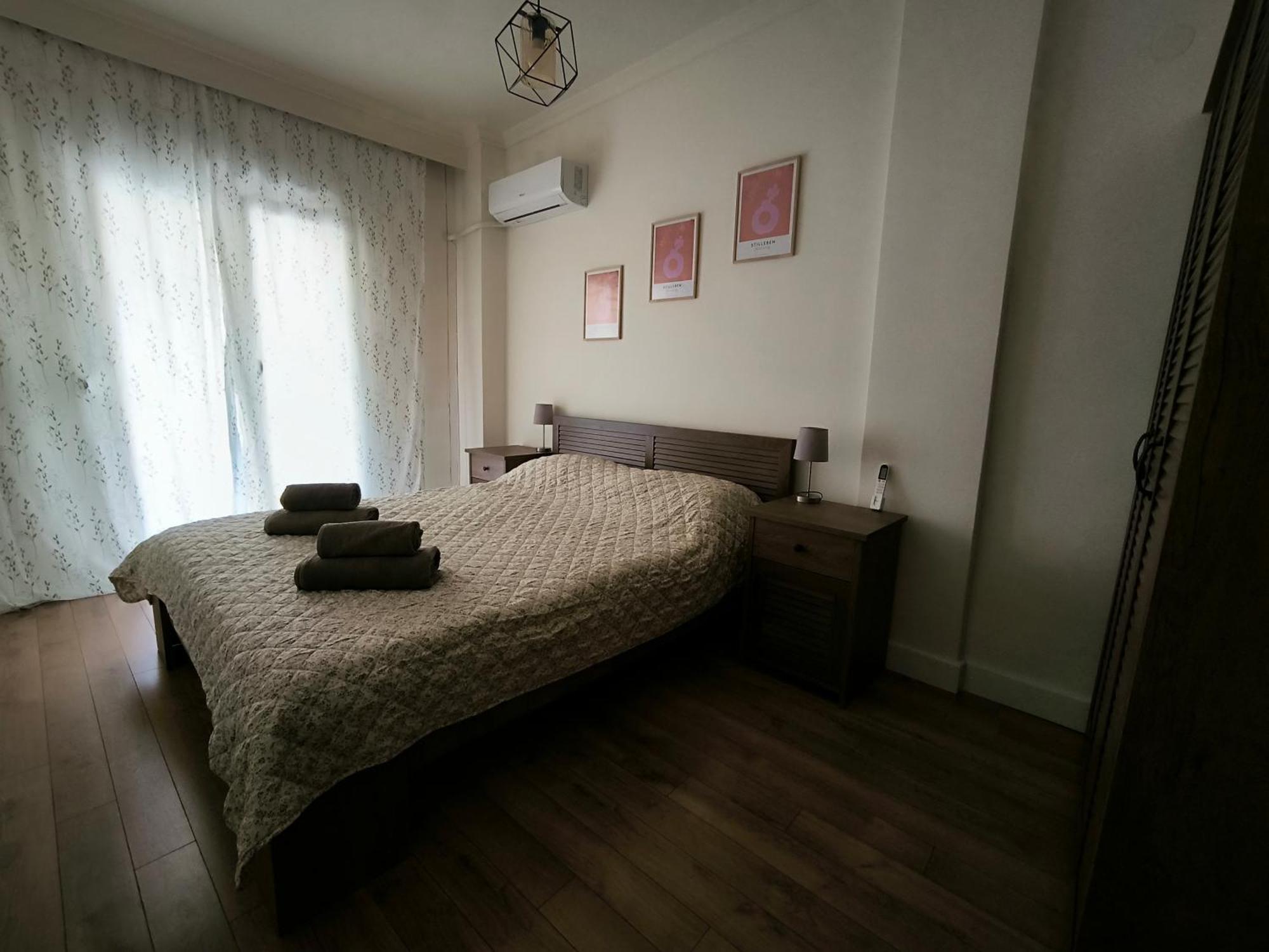 Port View, Veranda, 80 Sqm, Spacious Place For 6 Apartmán *