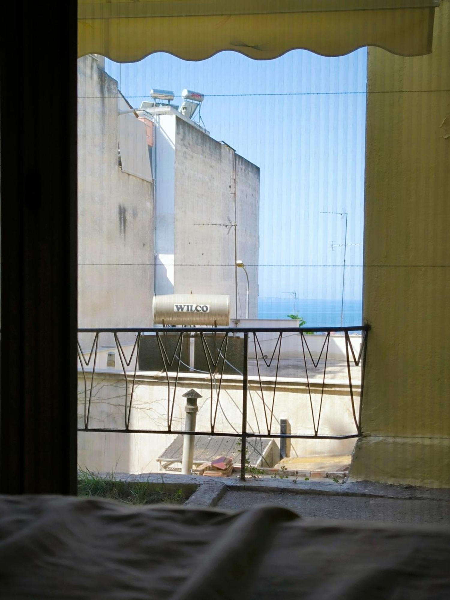 Port View, Veranda, 80 Sqm, Spacious Place For 6 * Thessaloniki